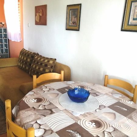 Apartmani Zmiric Primošten Zewnętrze zdjęcie