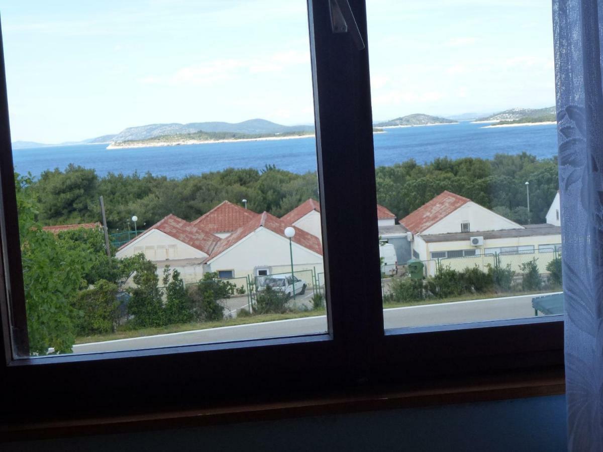 Apartmani Zmiric Primošten Zewnętrze zdjęcie